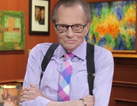 Muere Larry King