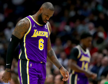 Incierto futuro para Lakers sin playoffs