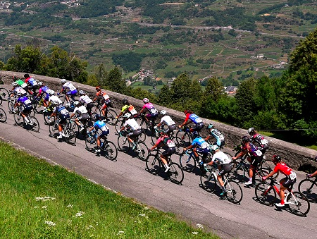 El dueño del Giro desembarca en España con una prueba en Tenerife