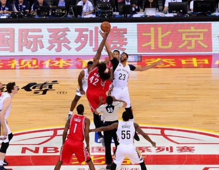 Jugadores de la NBA, atados a negocios con China