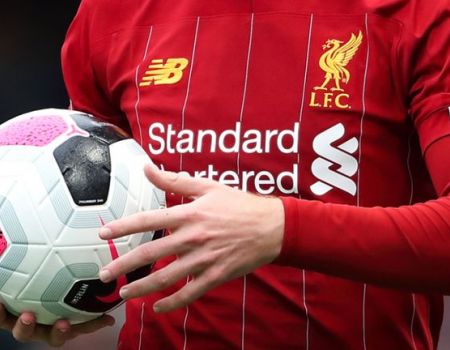 New Balance llevará a Liverpool a los tribunales en la fila de reparto