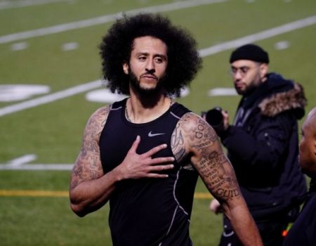 NFL: Collin Kaepernick continúa vetado por protesta contra la BRUTALIDAD policíaca